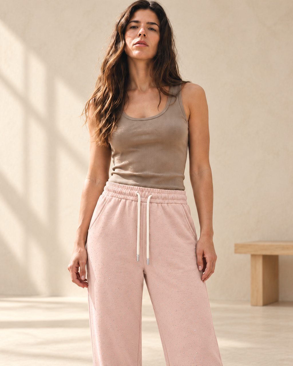 Blush Rhinestone Straight Leg Sweatpants – closer model
