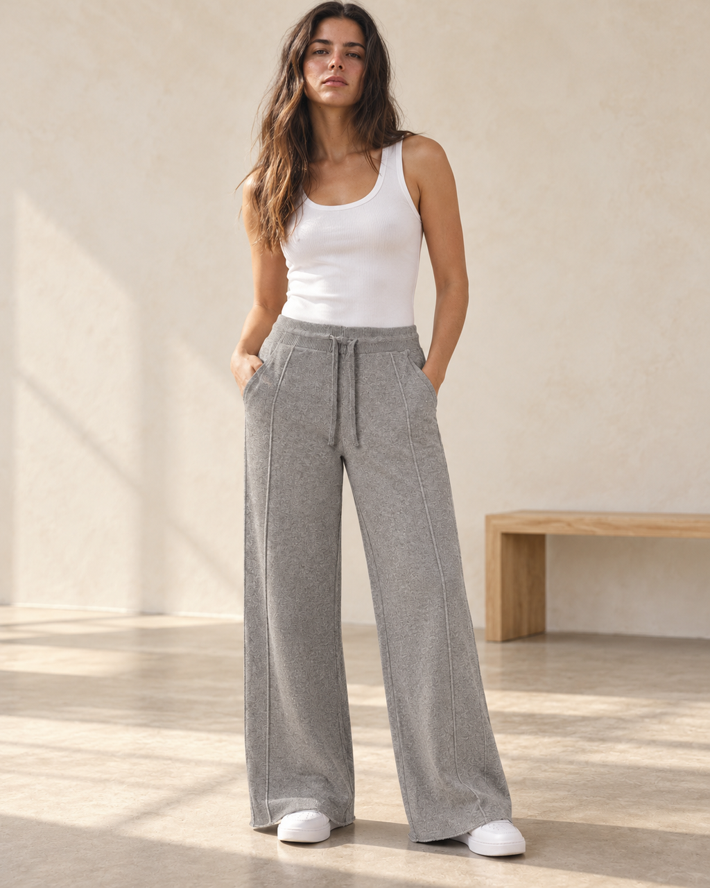 Gray Seam Detail Wide Leg Sweatpants – model hero