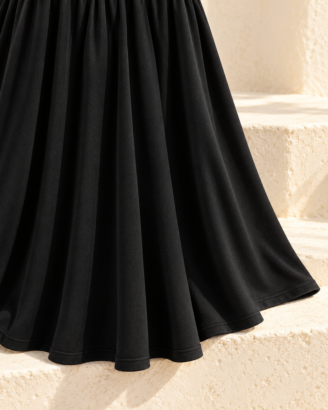 Maple Rib Midi – black skirt hem detail