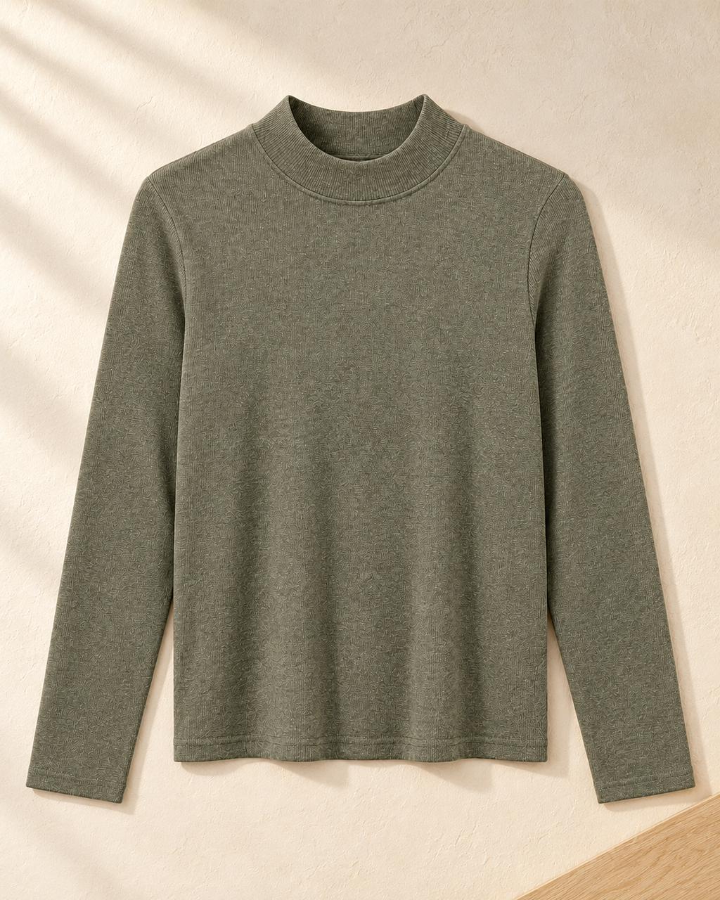 Mock Neck Basic – product showcase