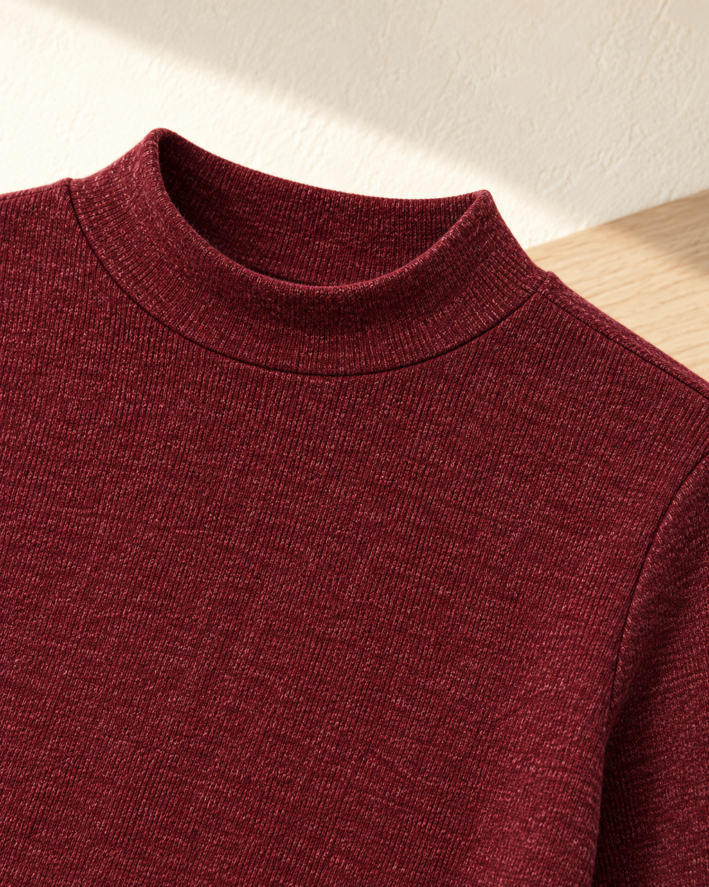 Mock Neck Basic – neckline detail