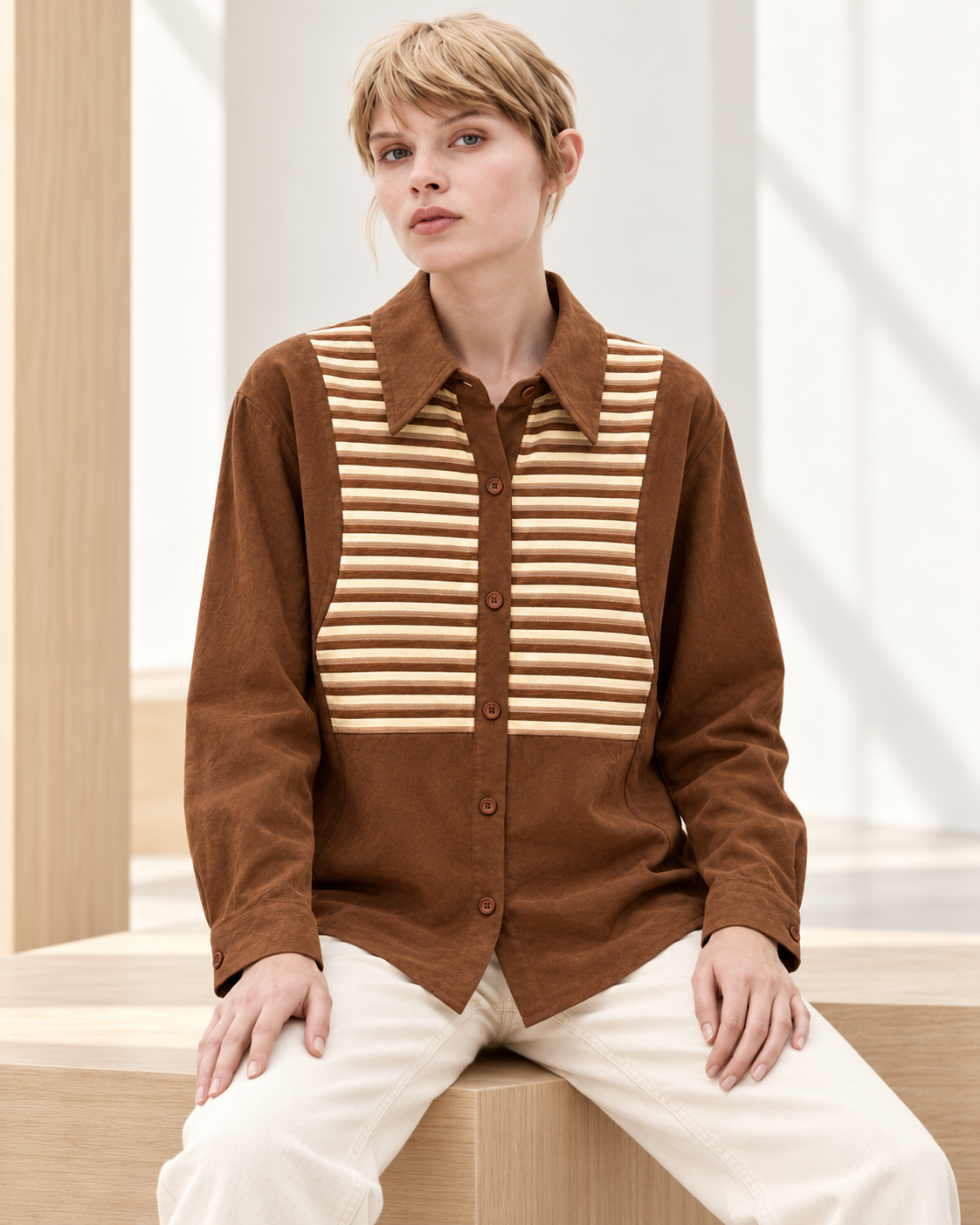 Regular Suede Shirt – closer model
