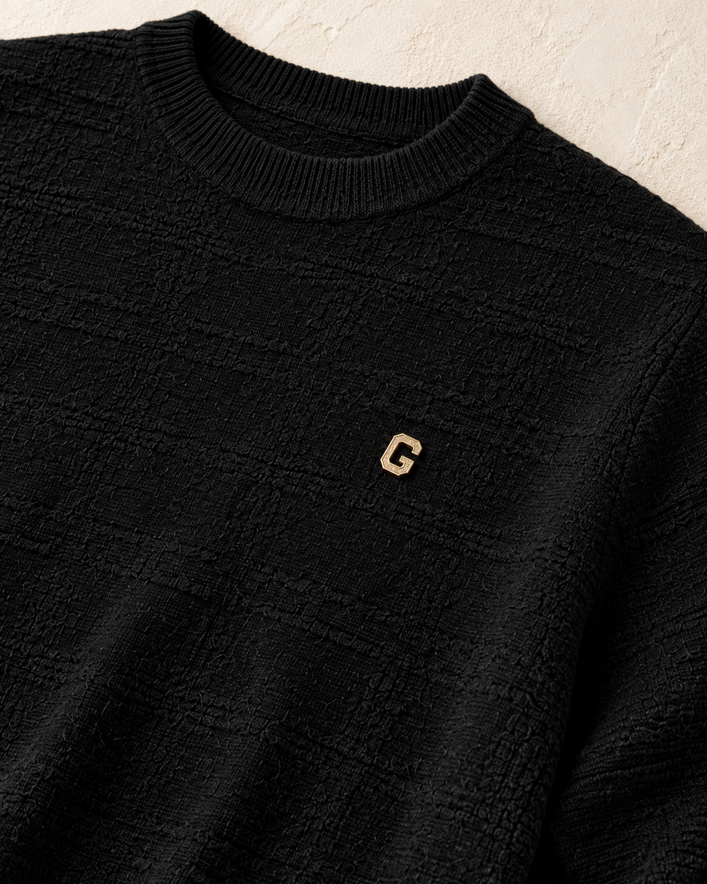 Textured Crew Neck Sweater – neckline badge detail