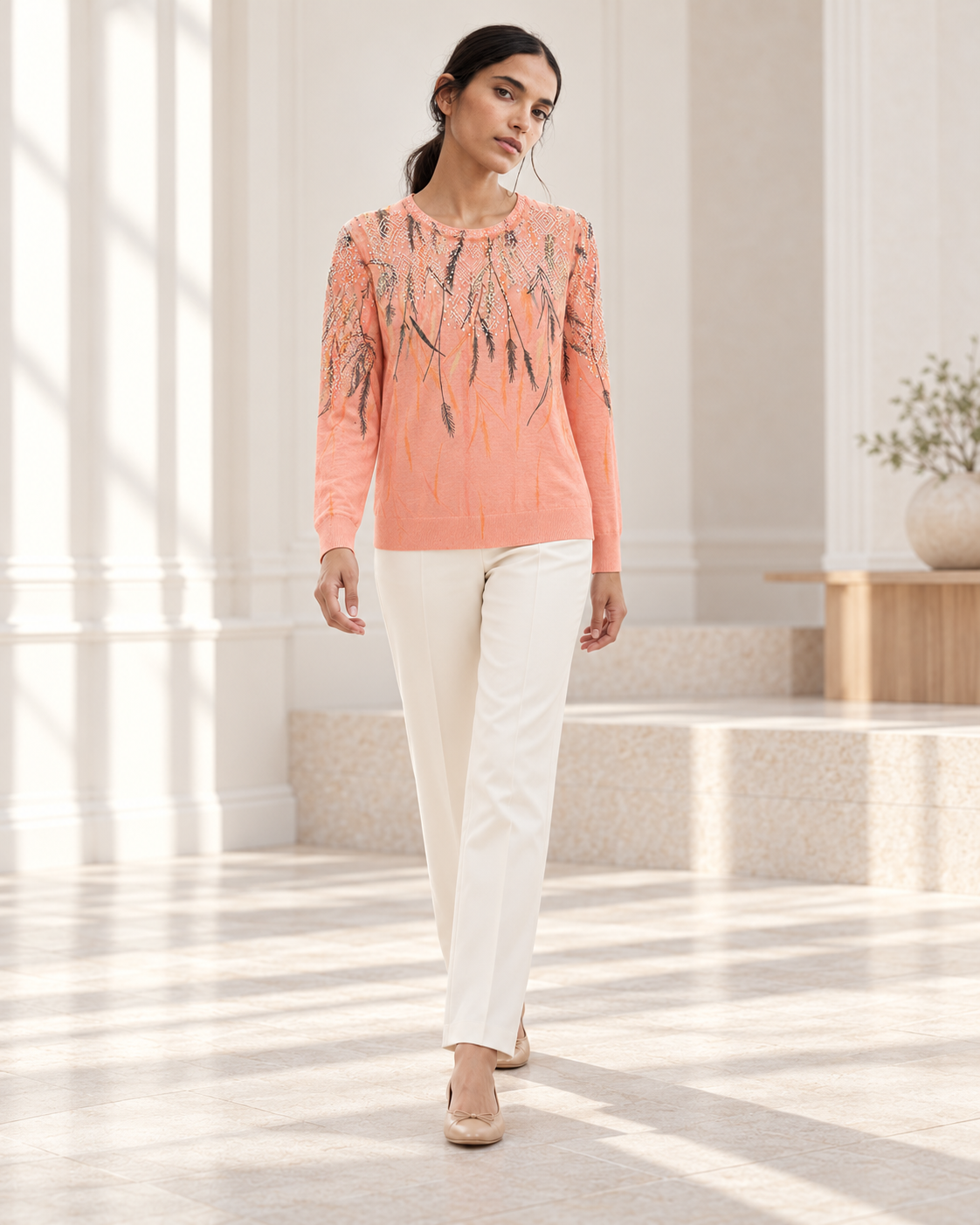 Tropical Leaf Top – model hero